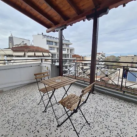 Apartment In The Heart Of The City 5Β Larissa Buitenkant foto