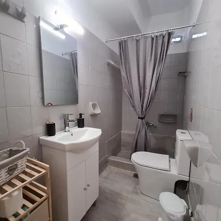 Apartment In The Heart Of The City 5Β Larissa Buitenkant foto